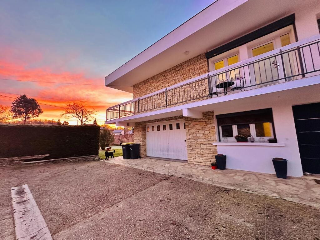Maison à vendre, 182m², Miramont-de-Guyenne