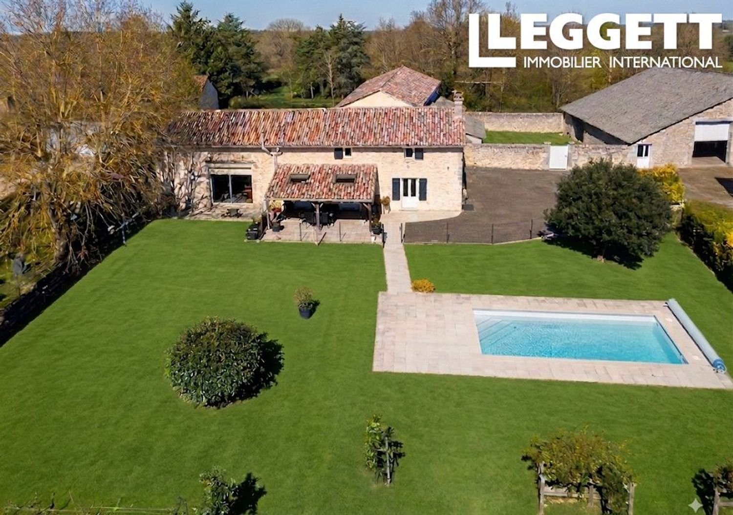 Maison à vendre, 236m², Valence-en-Poitou