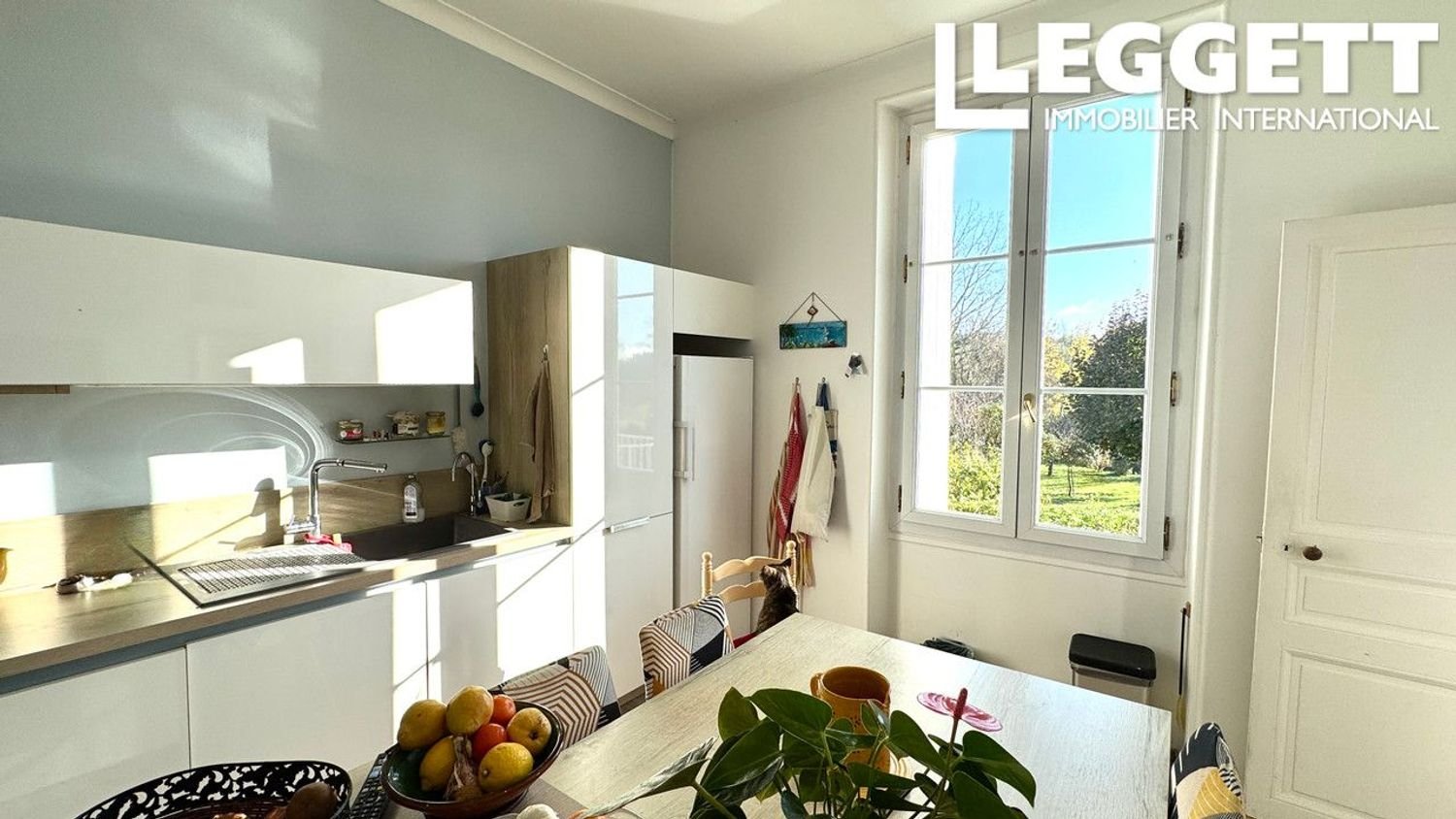 Maison à vendre, 200m², Montmoreau-Saint-Cybard