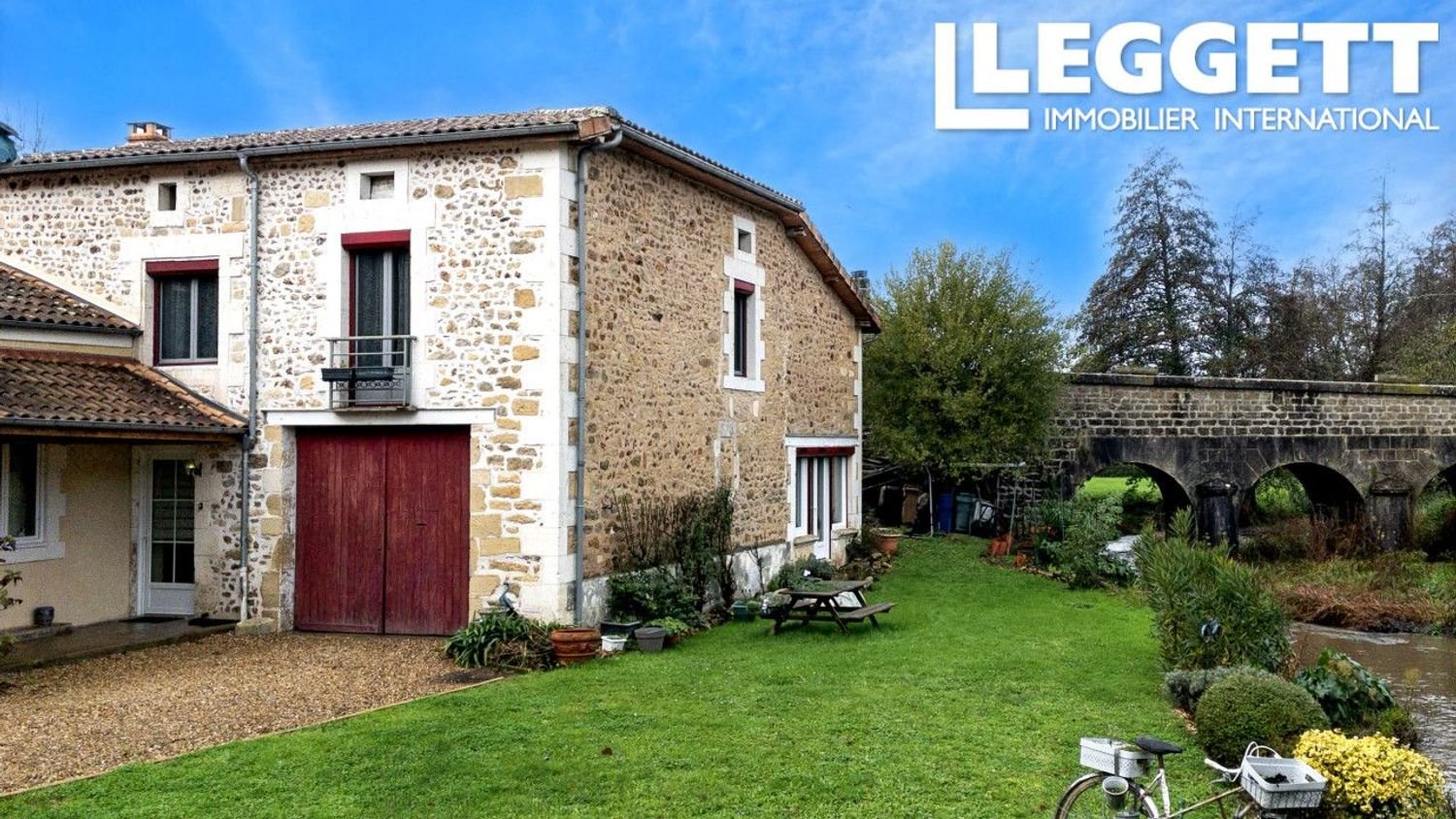 Maison à vendre, 280m², Vitrac-Saint-Vincent