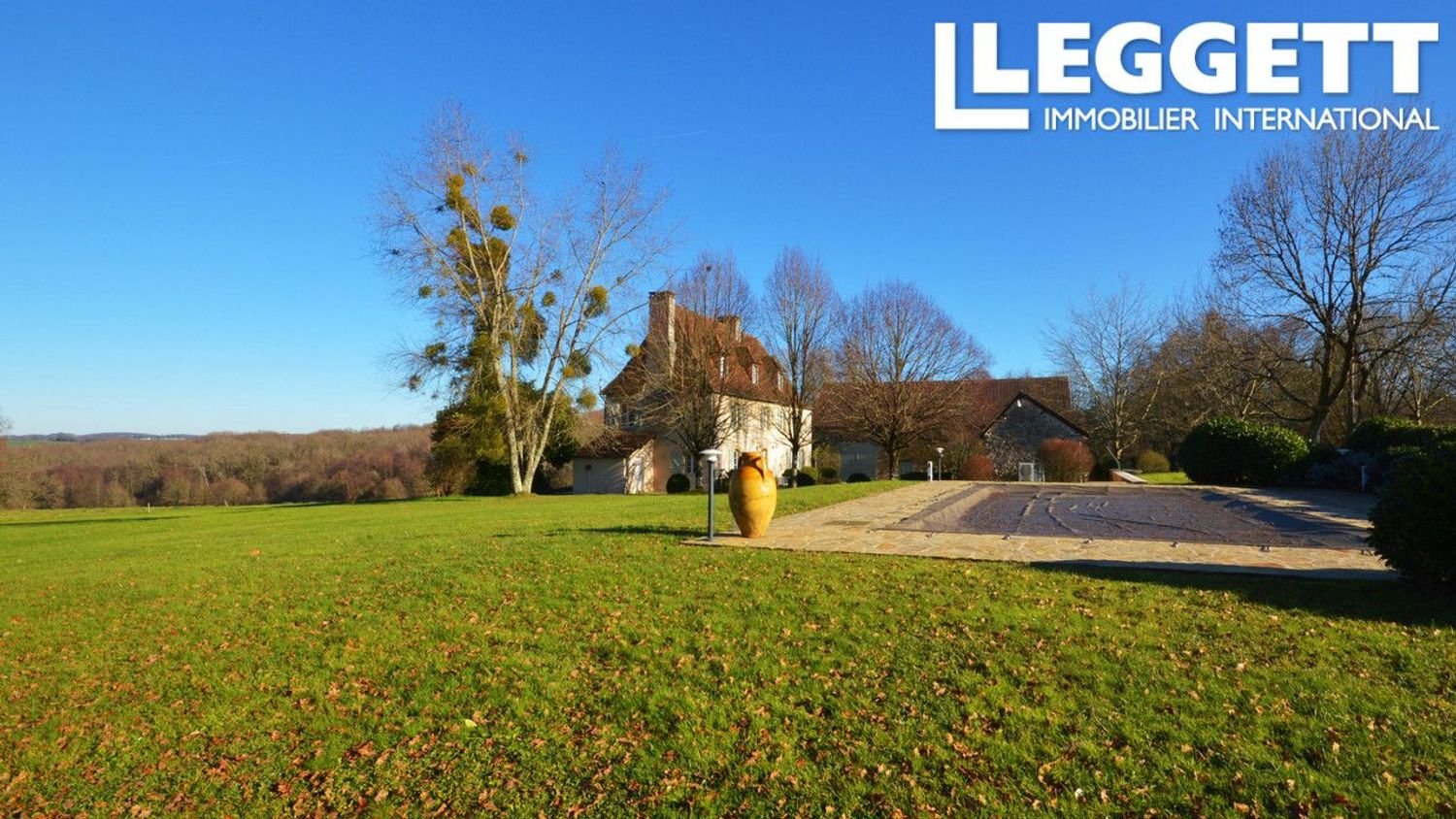 Maison à vendre, 325m², Sarrazac