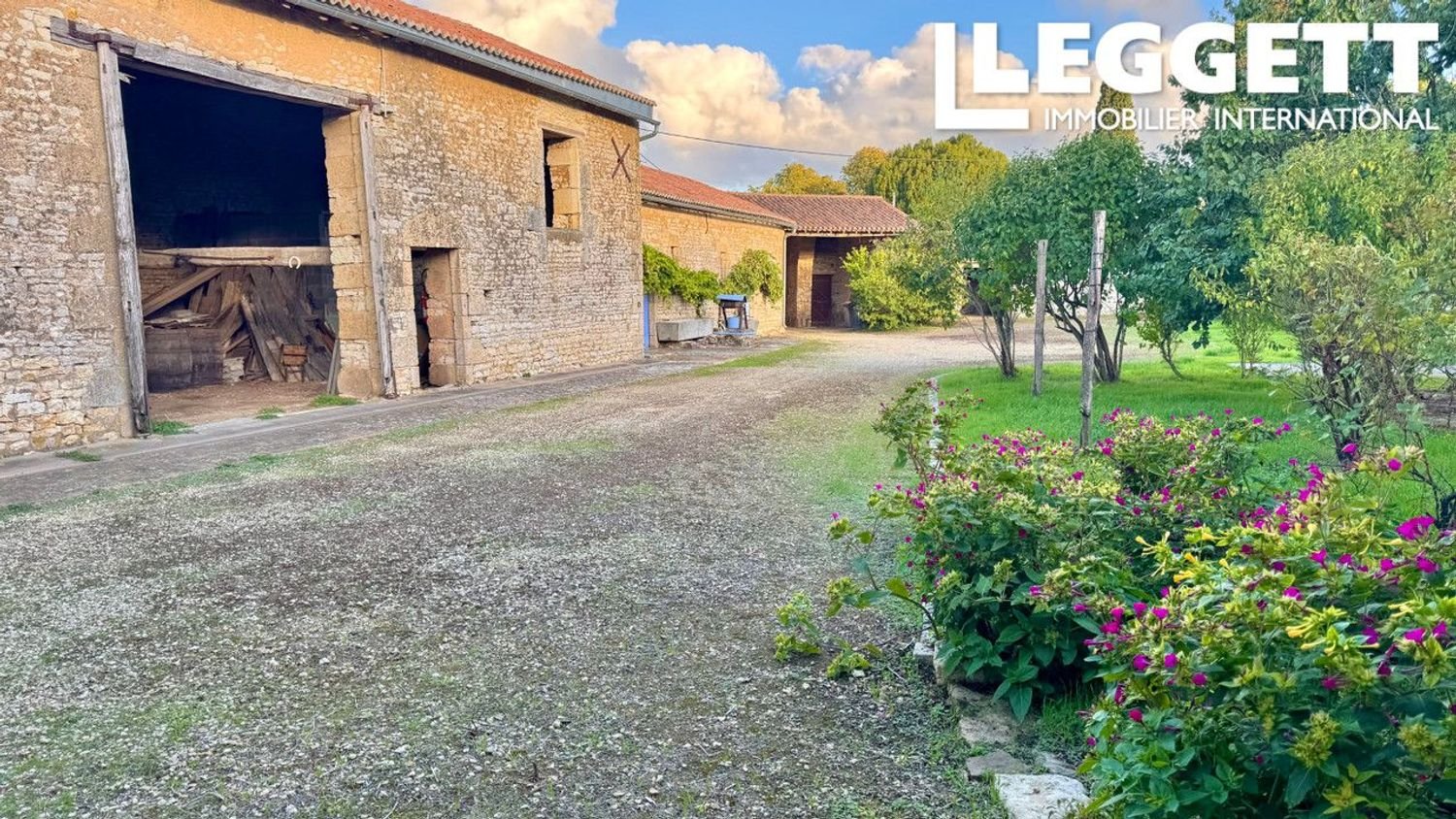 Maison à vendre, 140m², Saint-Jean-de-Sauves