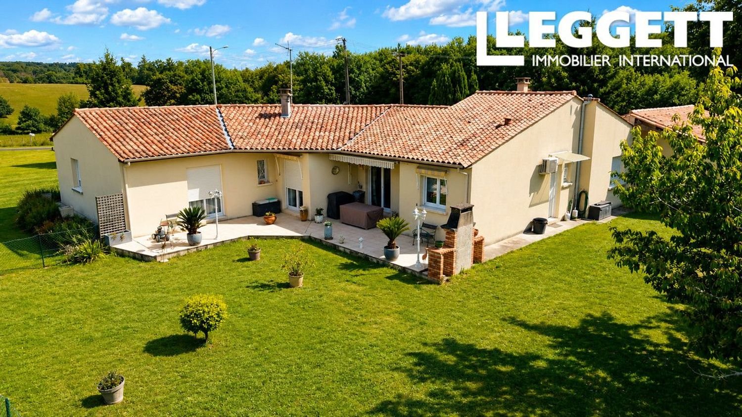 Maison à vendre, 178m², Brie-sous-Chalais