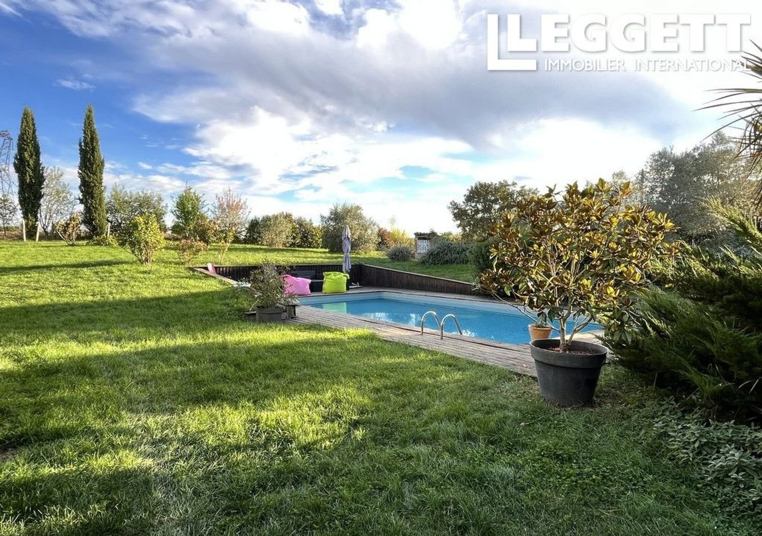 Maison à vendre, 348m², Saint-Sulpice-la-Pointe