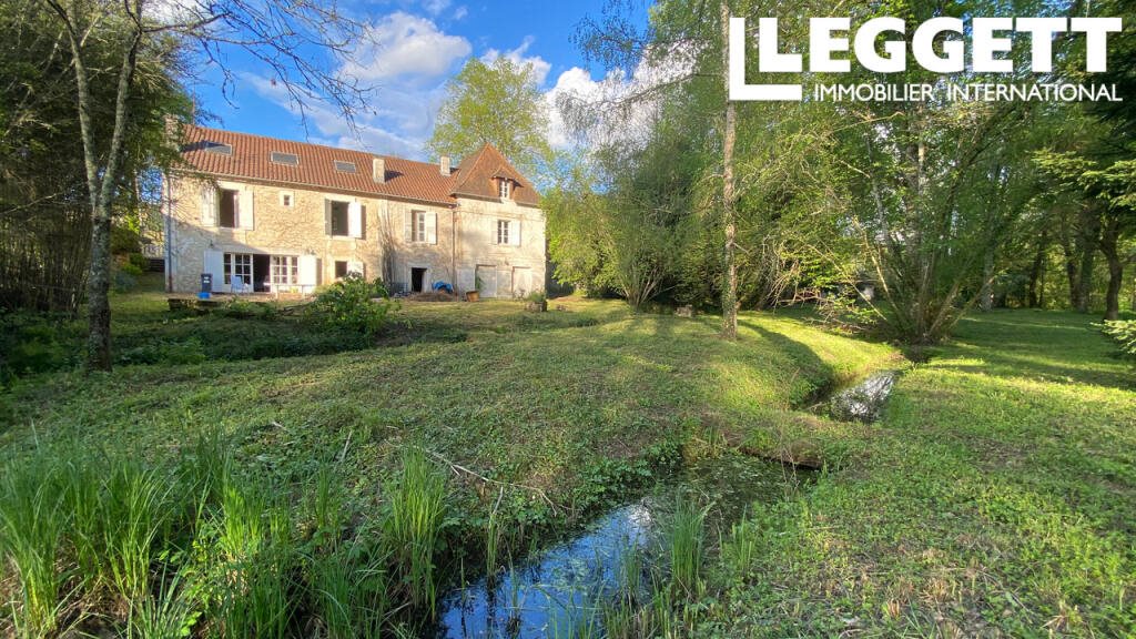 Maison à vendre, 328m², Javerlhac-et-la-Chapelle-Saint-Robert