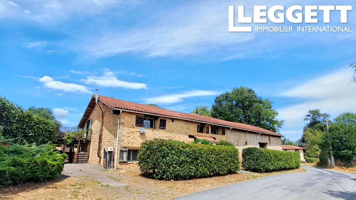 Maison à vendre, 271m², Les Salles-Lavauguyon