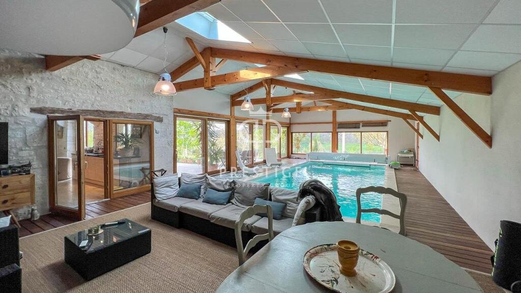 Maison à vendre, 341m², Montcuq
