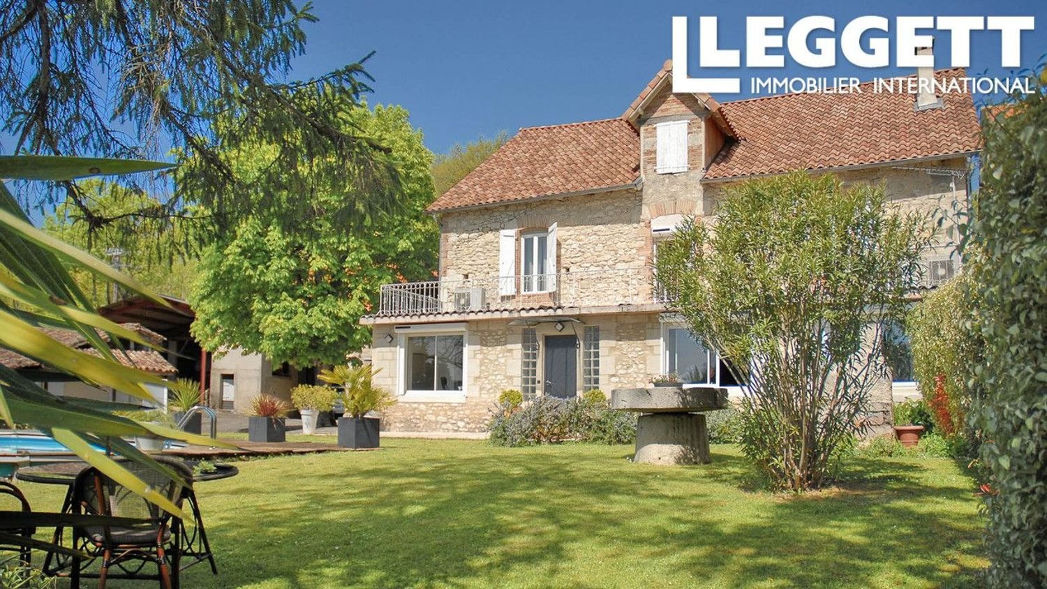 Maison à vendre, 243m², Tréjouls