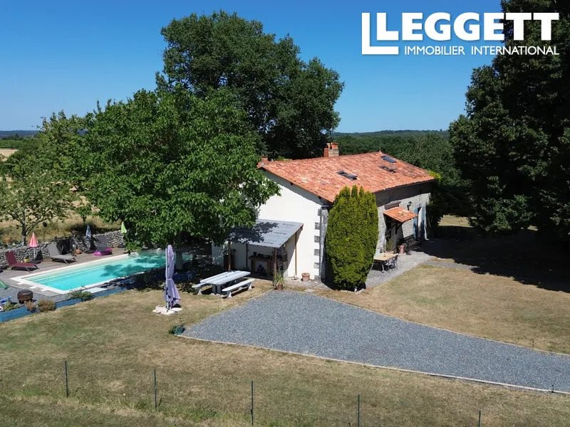 Maison à vendre, 161m², Aubeterre-sur-Dronne