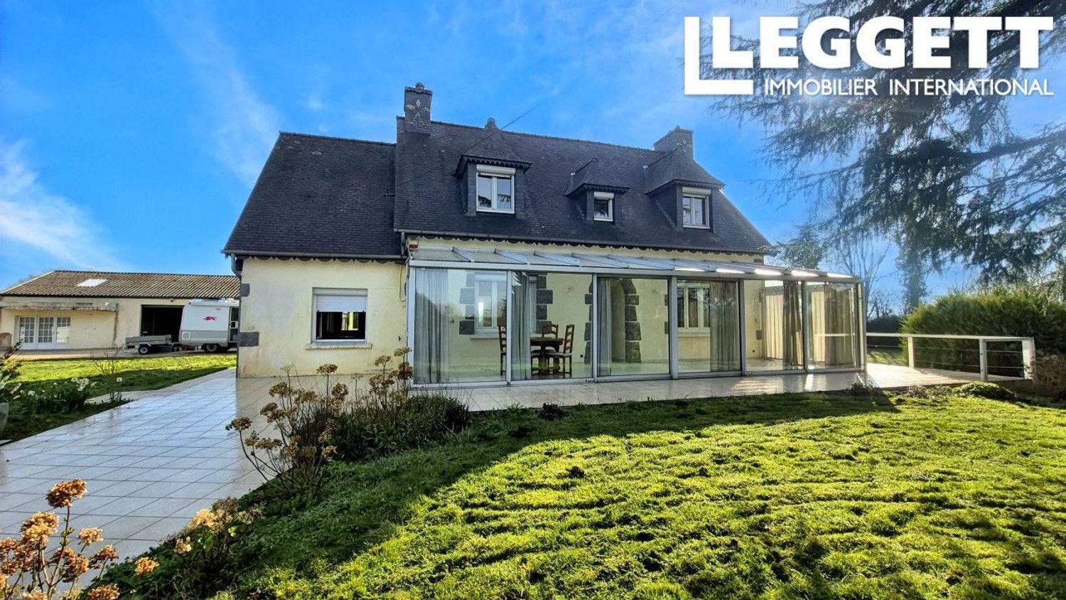 Maison à vendre, 146m², Plounévez-Moëdec