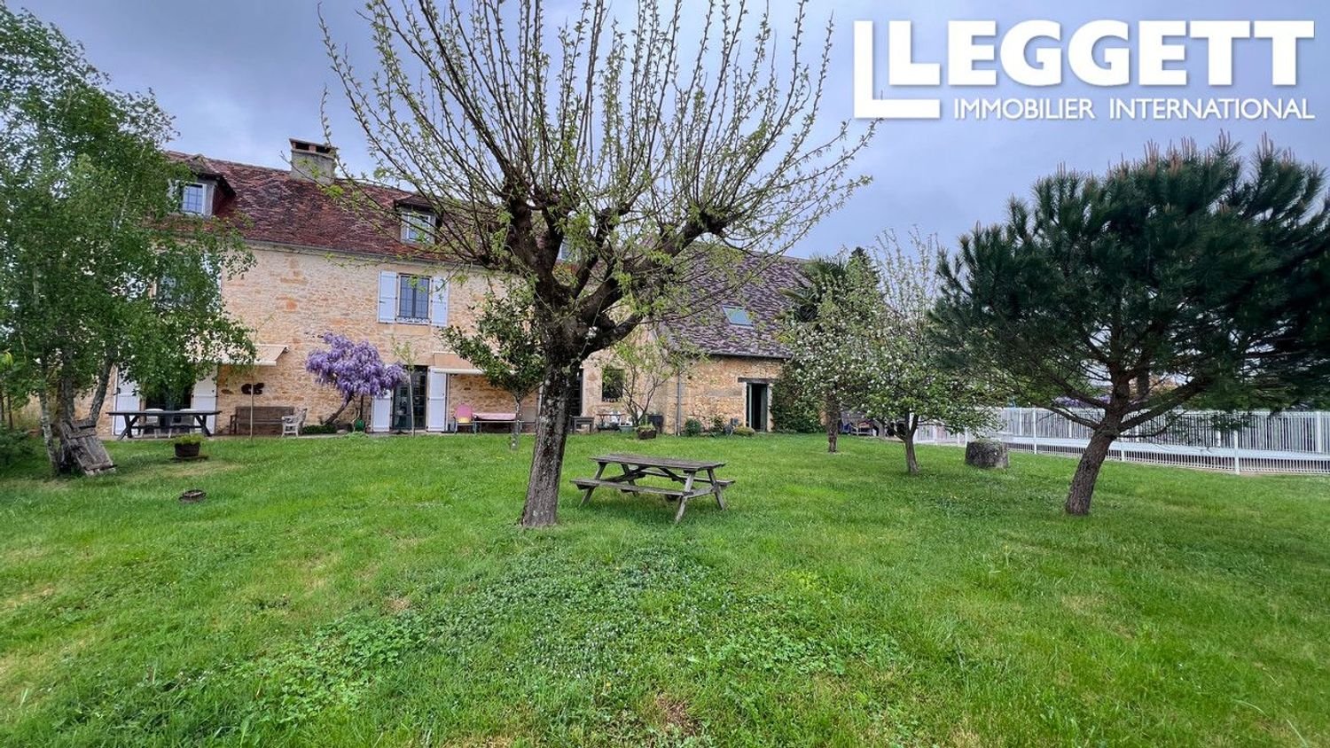 Maison à vendre, 233m², Saint-Jory-las-Bloux