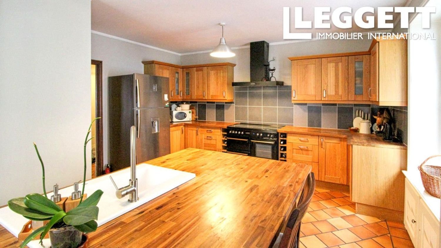Maison à vendre, 233m², Exideuil-sur-Vienne