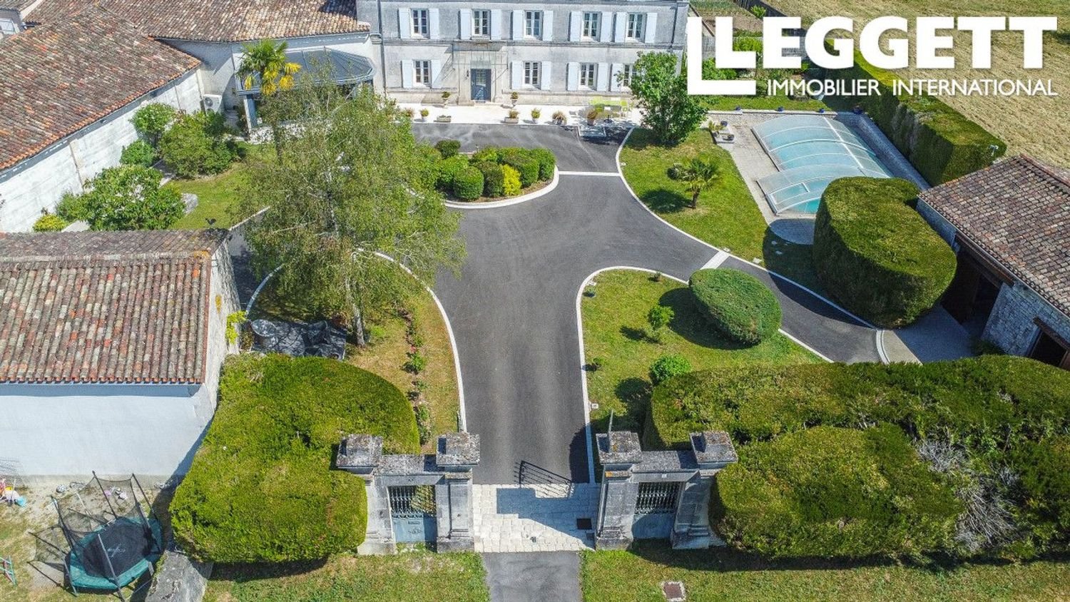 Maison à vendre, 257m², Hiersac