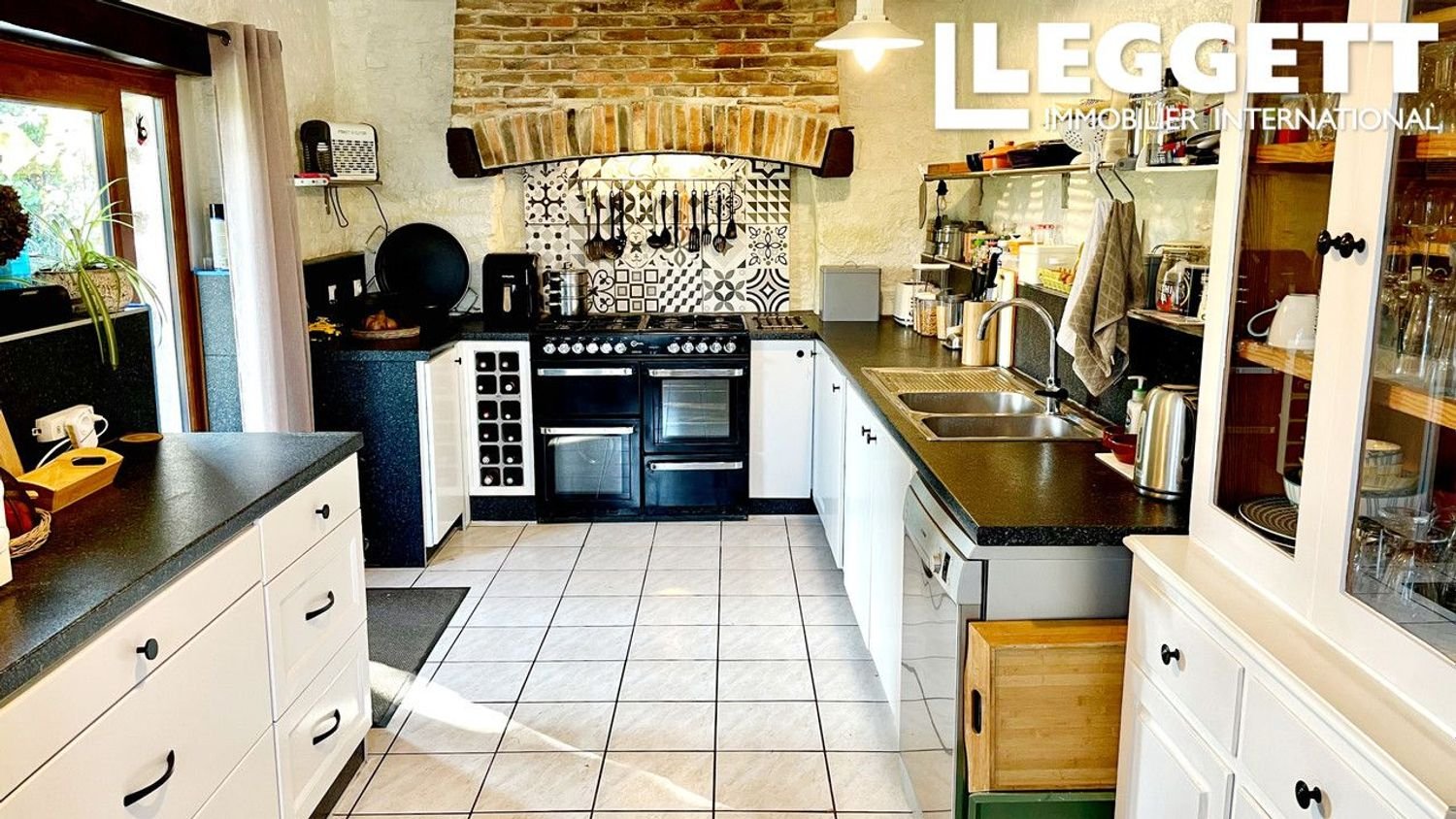 Maison à vendre, 300m², Saint-Denis-de-Gastines