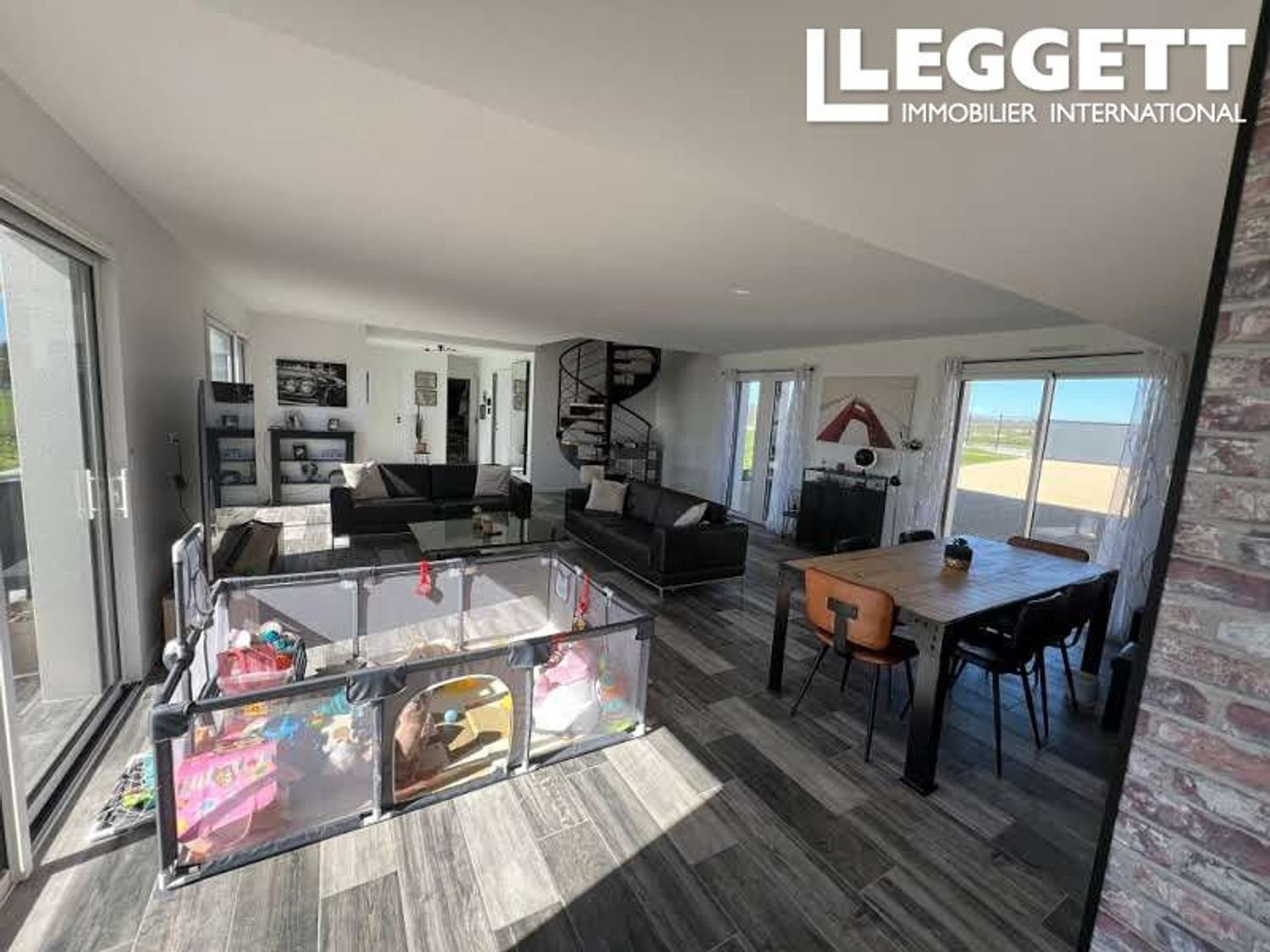 Maison à vendre, 179m², Léguillac-de-l'Auche