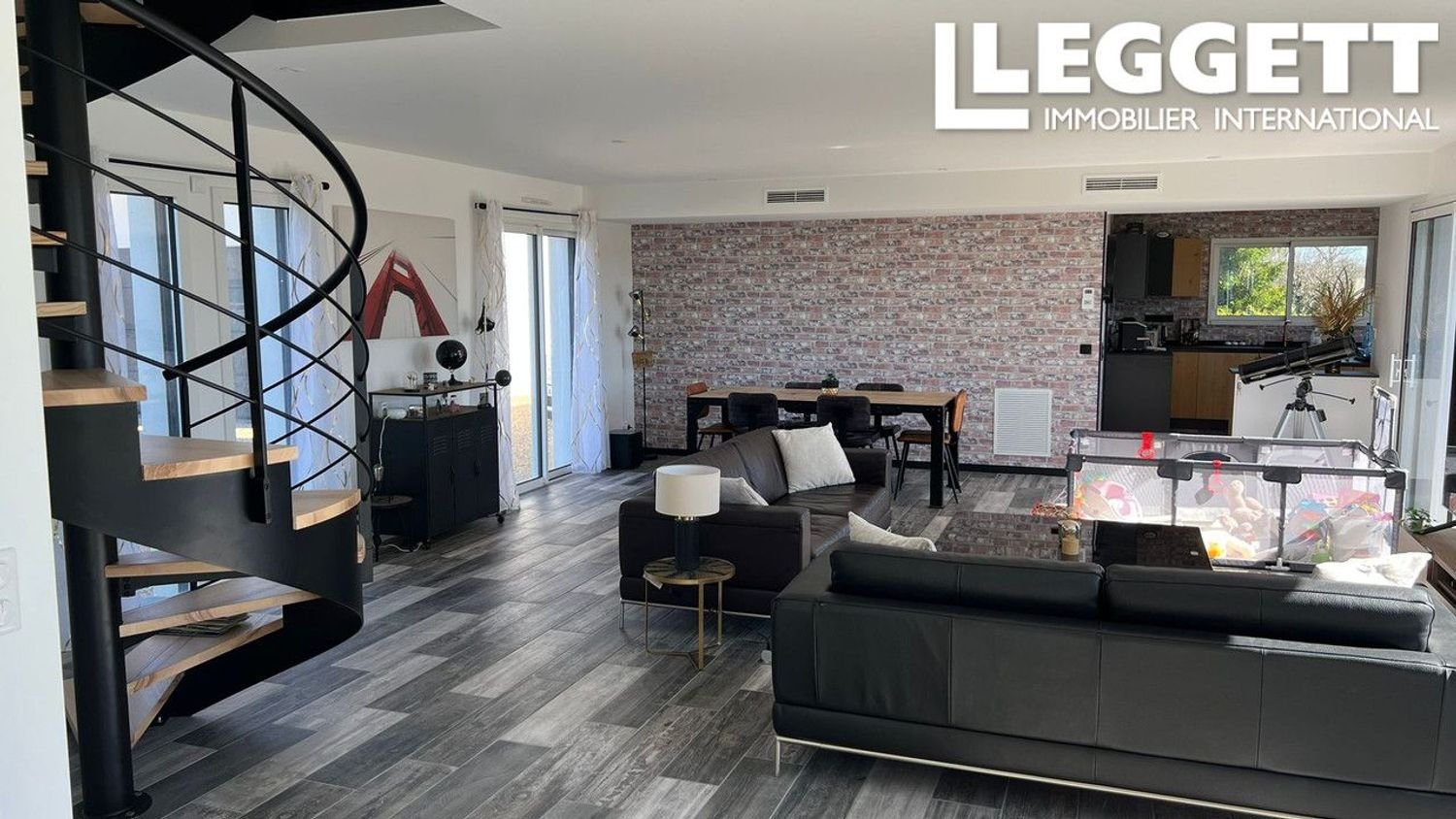 Maison à vendre, 179m², Léguillac-de-l'Auche