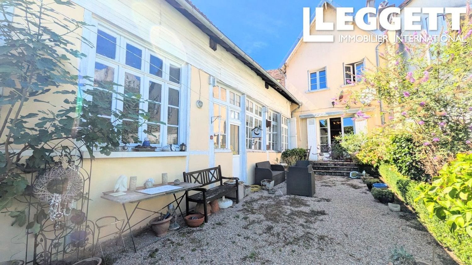 Maison à vendre, 165m², Saint-Yrieix-la-Perche