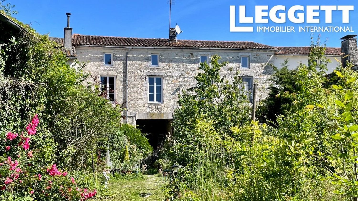 Maison à vendre, 224m², Aigre