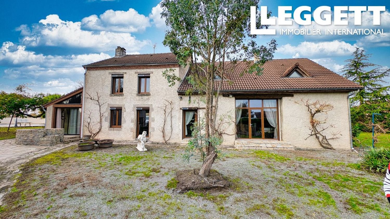 Maison à vendre, 194m², Saint-Hilaire-la-Treille