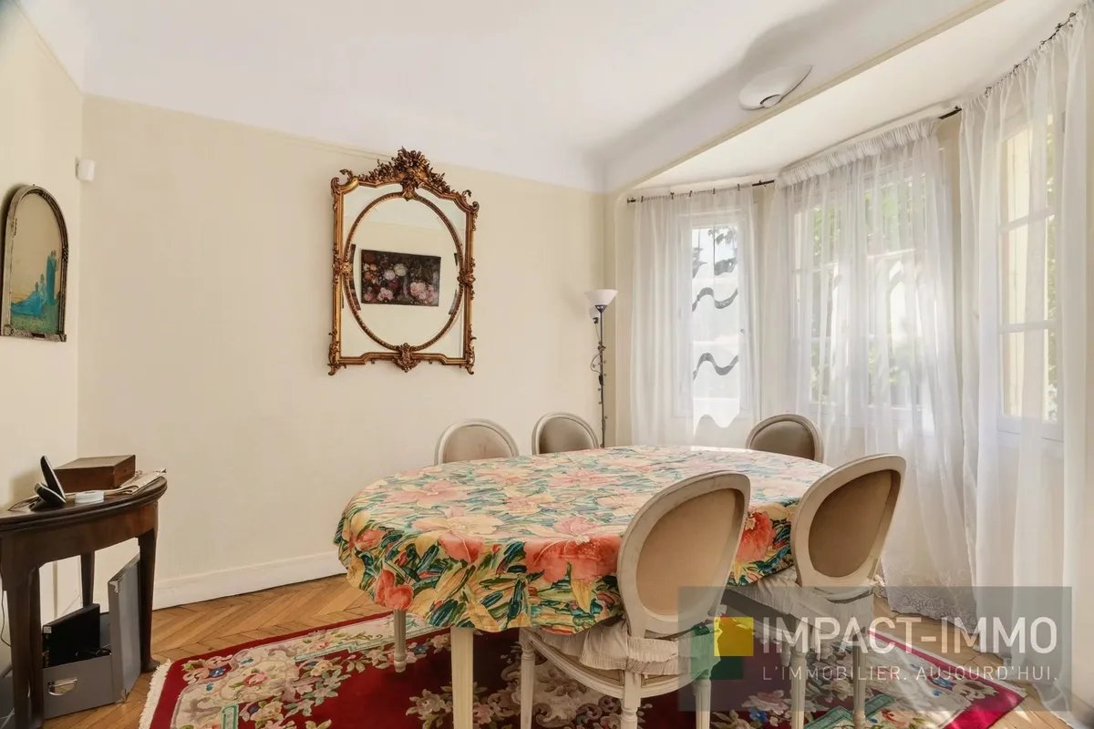 Maison à vendre, 177m², Suresnes