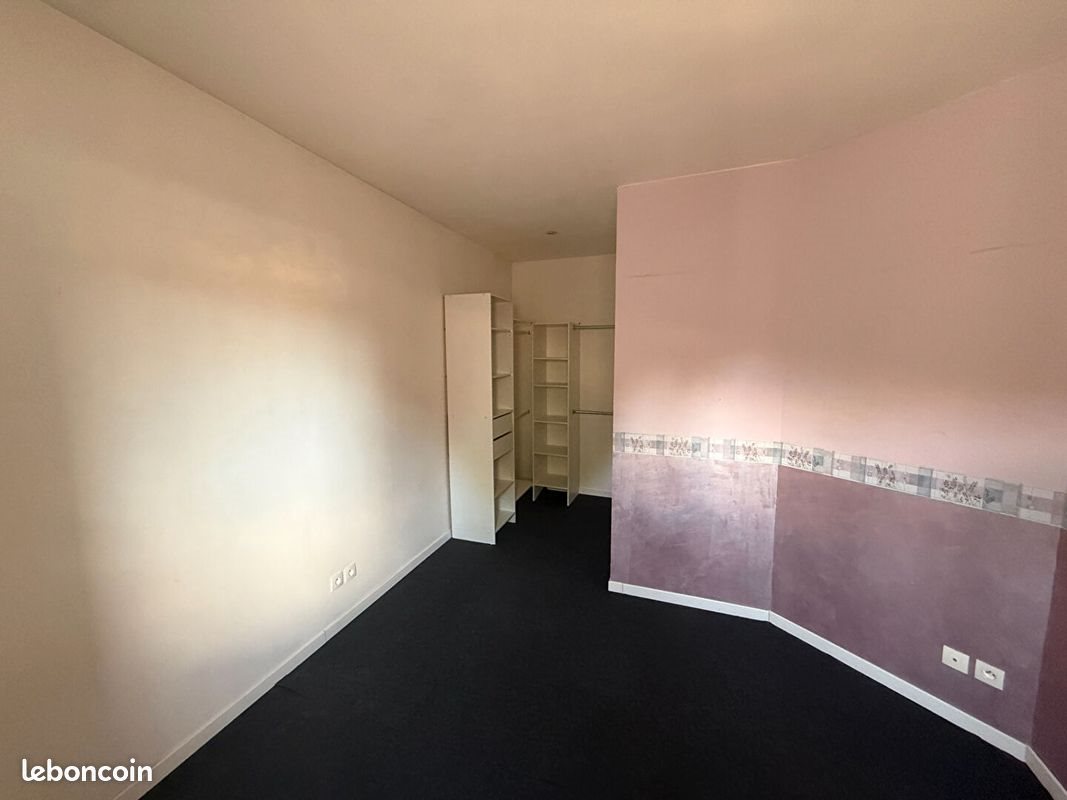 Appartement à louer, 84m², Tourves