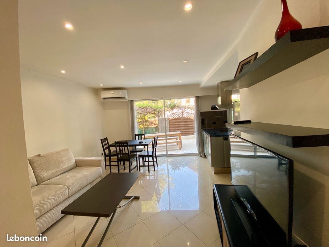 Appartement à louer, 40m², Cagnes-sur-Mer