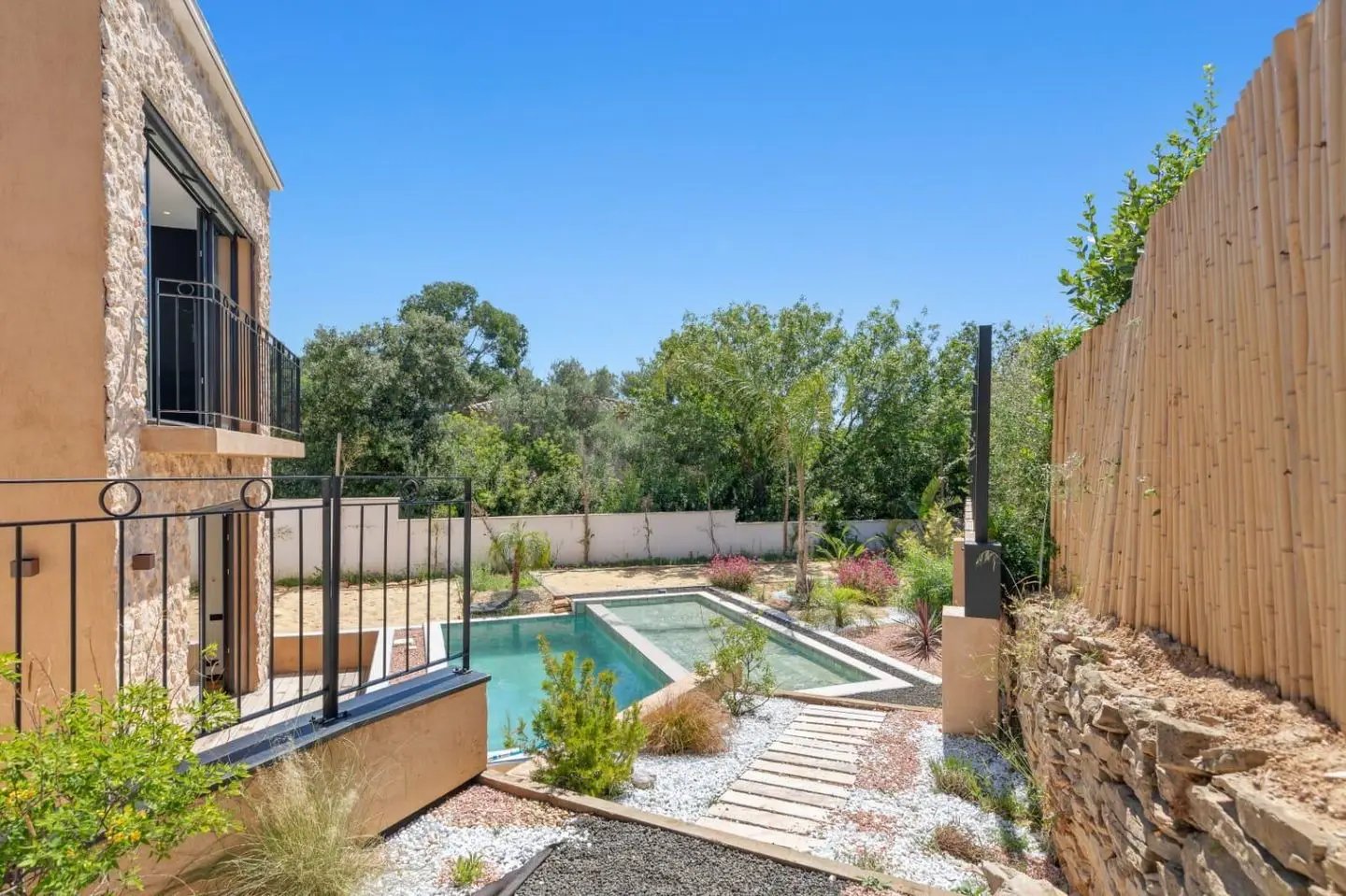 Maison à louer, 210m², Saint-Cyr-sur-Mer