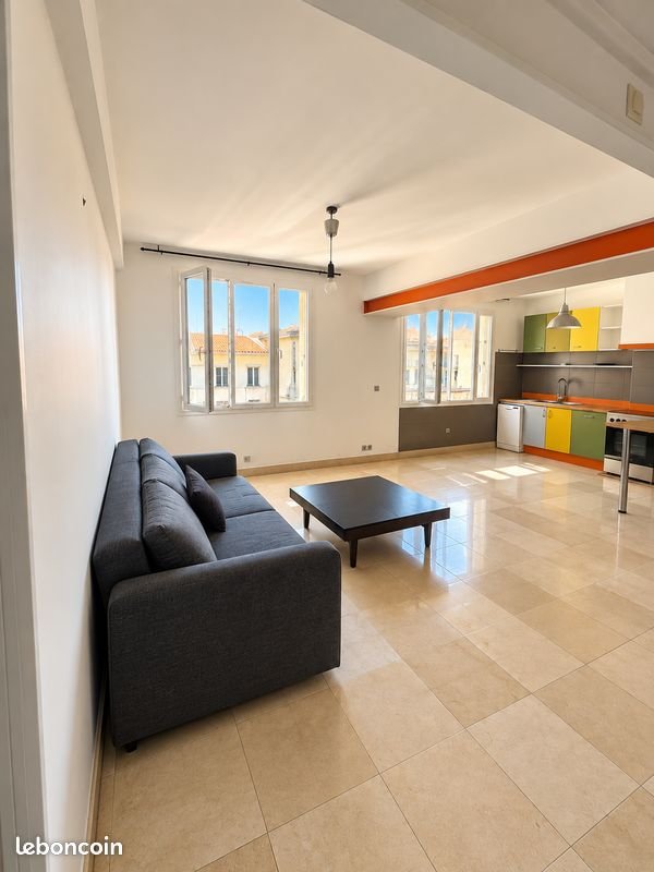 Appartement à louer, 54m², Marseille 1er