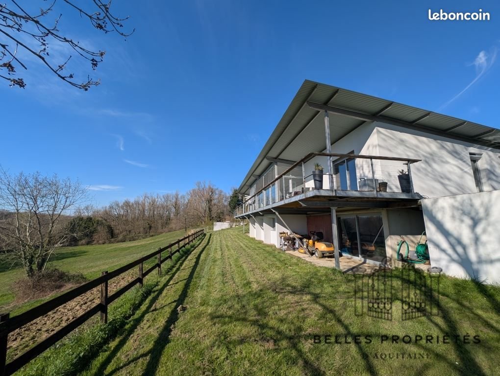Maison à louer, 210m², Saint-Sulpice-et-Cameyrac