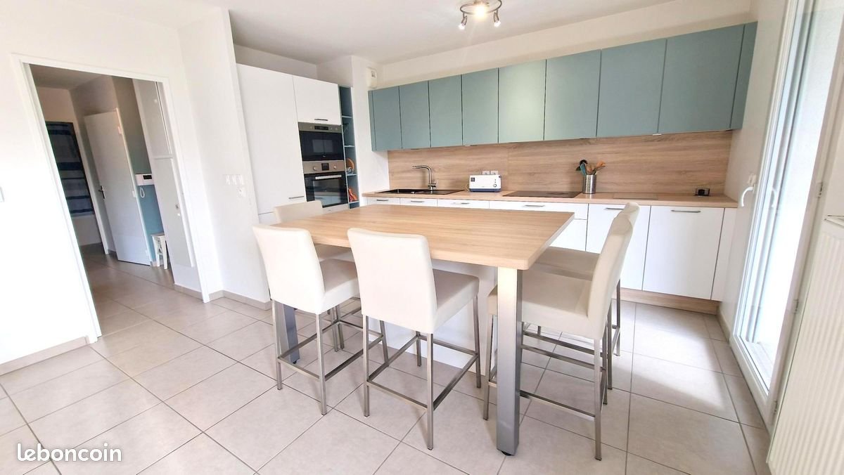Appartement à louer, 69m², Lyon 8ème