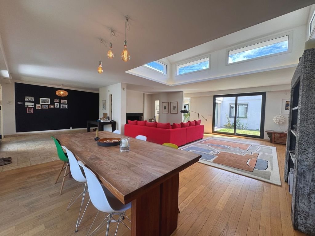 Maison à louer, 384m², Noisy-le-Grand