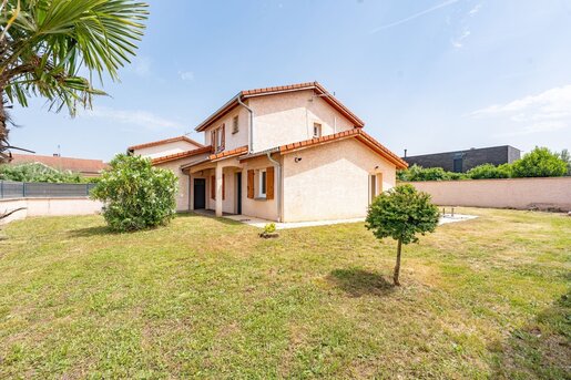 Maison 6 pièces 115 m² · à Pusignan · 115 m² · 399 000 €