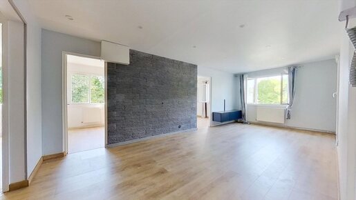 Appartement 4 pièces 77 m² · à Saint-Priest · 77 m² · 155 000 €