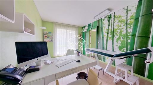 Local commercial 4 pièces 72 m² · à Caluire-Et-Cuire · 72 m² · 258 000 €