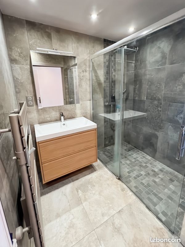 Appartement à louer, 69m², Saint-Laurent-du-Var