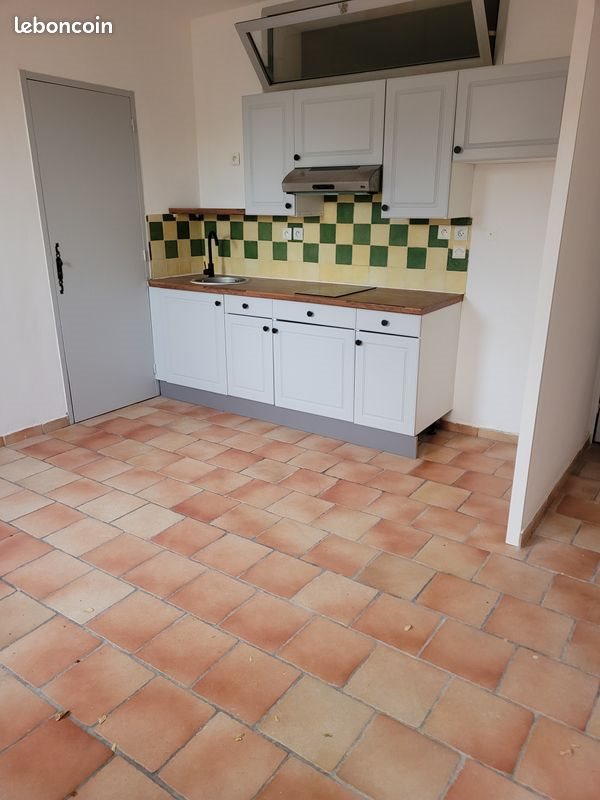Appartement à louer, 27m², Arles