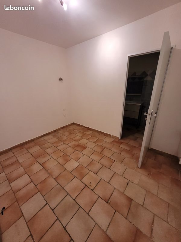 Appartement à louer, 27m², Arles