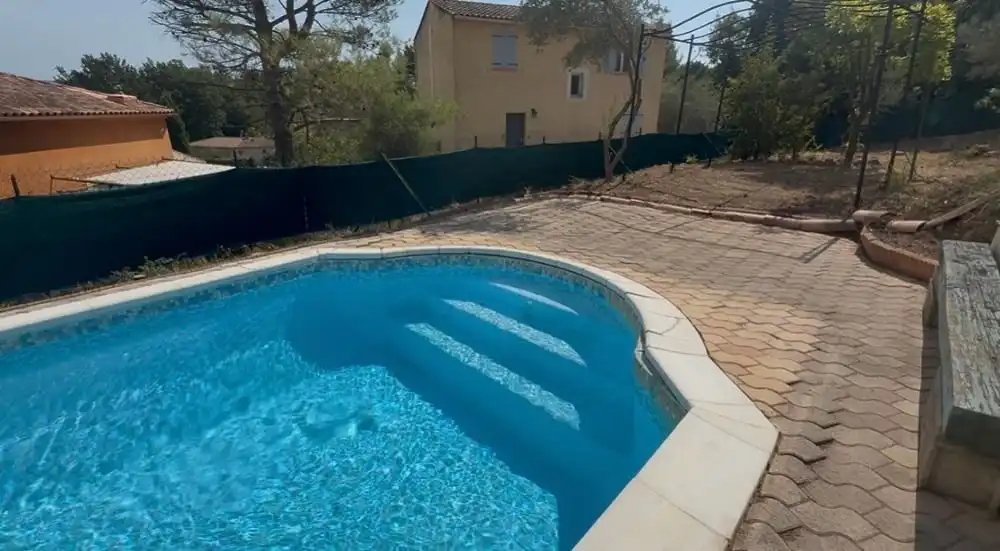 Maison à louer, 67m², Puyloubier
