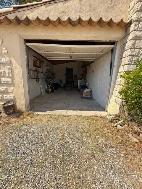 Maison à louer, 67m², Puyloubier