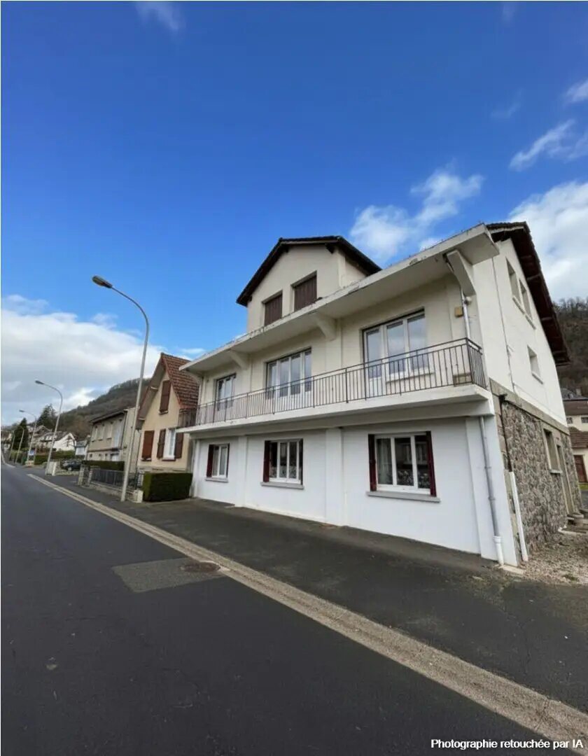 Appartement à vendre, 74m², Vic-sur-Cère