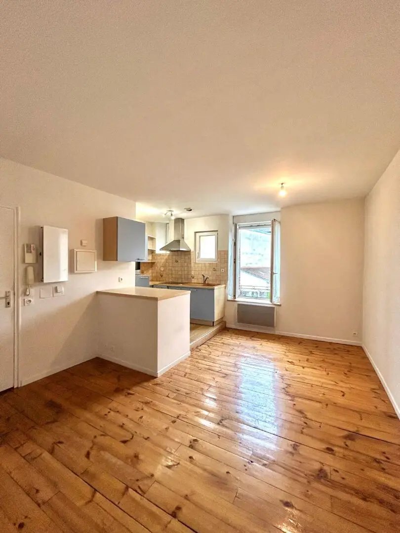 Appartement à louer, 44m², Aurillac