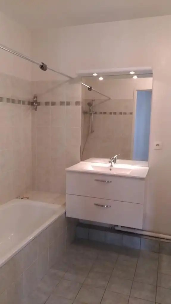Appartement à louer, 38m², Vaulx-en-Velin