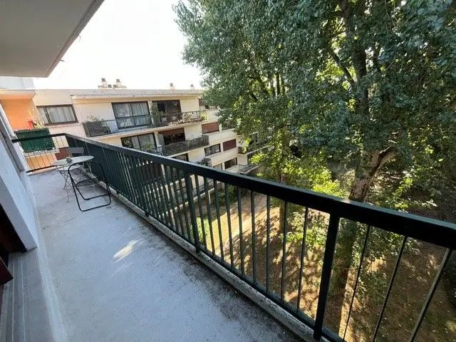 Appartement à louer, 56m², Châtillon
