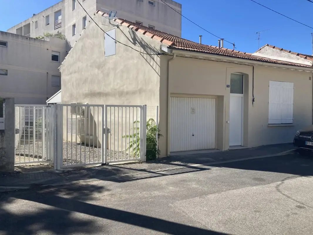 Maison à louer, 43m², Nîmes