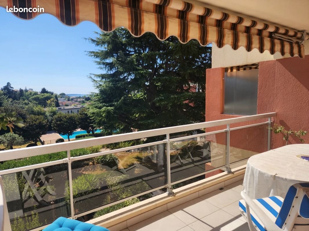 Appartement à louer, 43m², Antibes