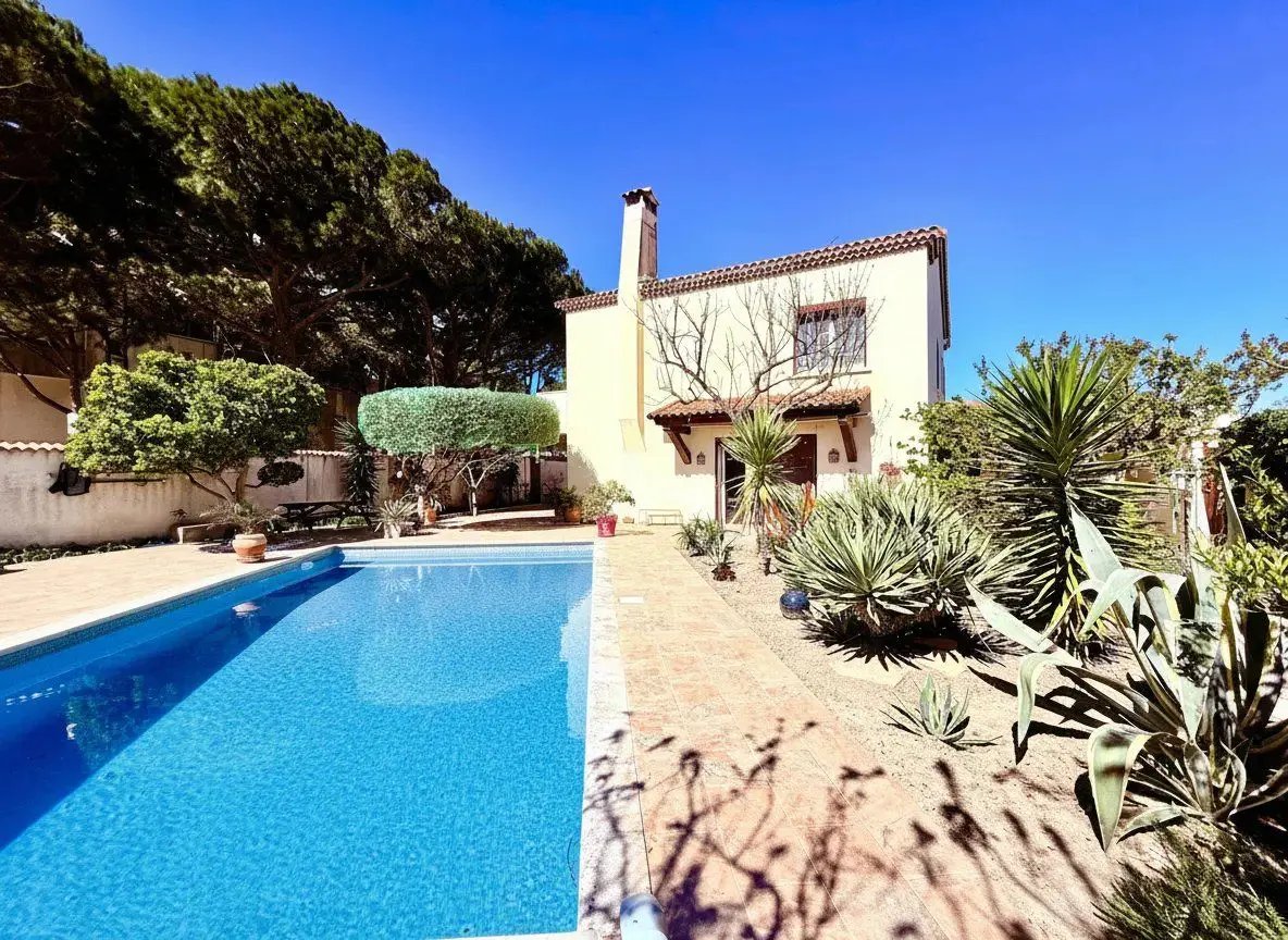 Maison à vendre, 171m², Port-Saint-Louis-du-Rhône