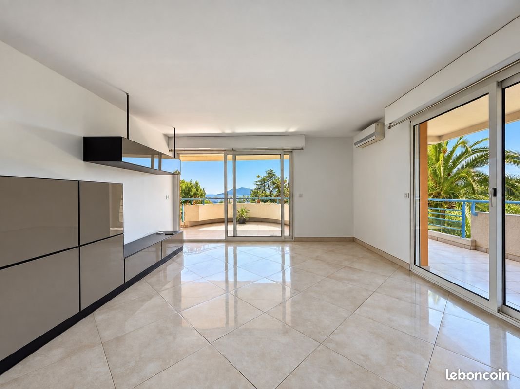 Appartement à louer, 66m², Cannes