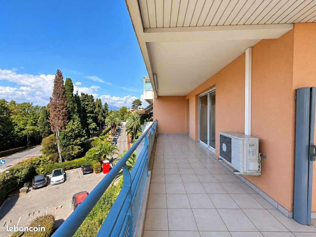 Appartement à louer, 66m², Cannes