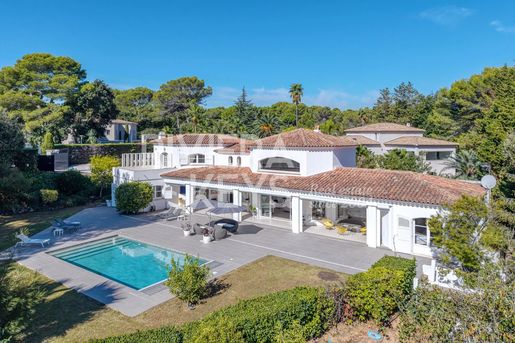 Maison 7 pièces 248 m² · à Mougins · 248 m² · 3 350 000 €