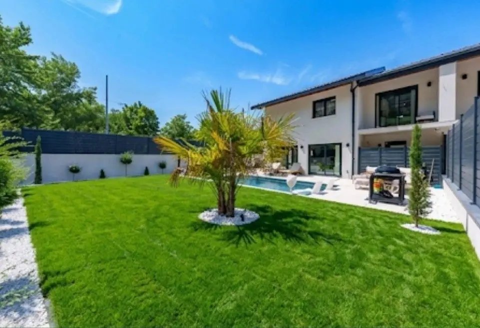 Maison à vendre, 157m², Etrembières